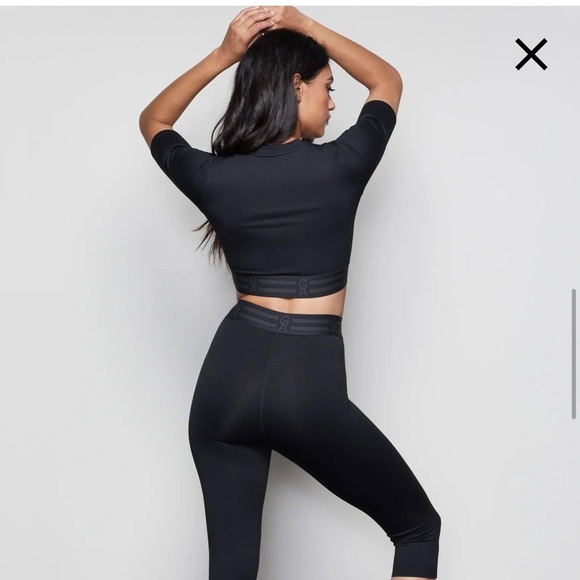 Good American Icon Black Crop Top size 4 - Picture 2 of 6